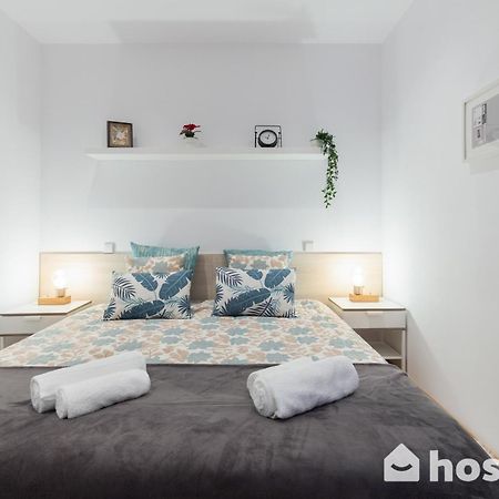 Host Wise - Colorful Fresh Flats - Batalha Apartment ปอร์โต ภายนอก รูปภาพ