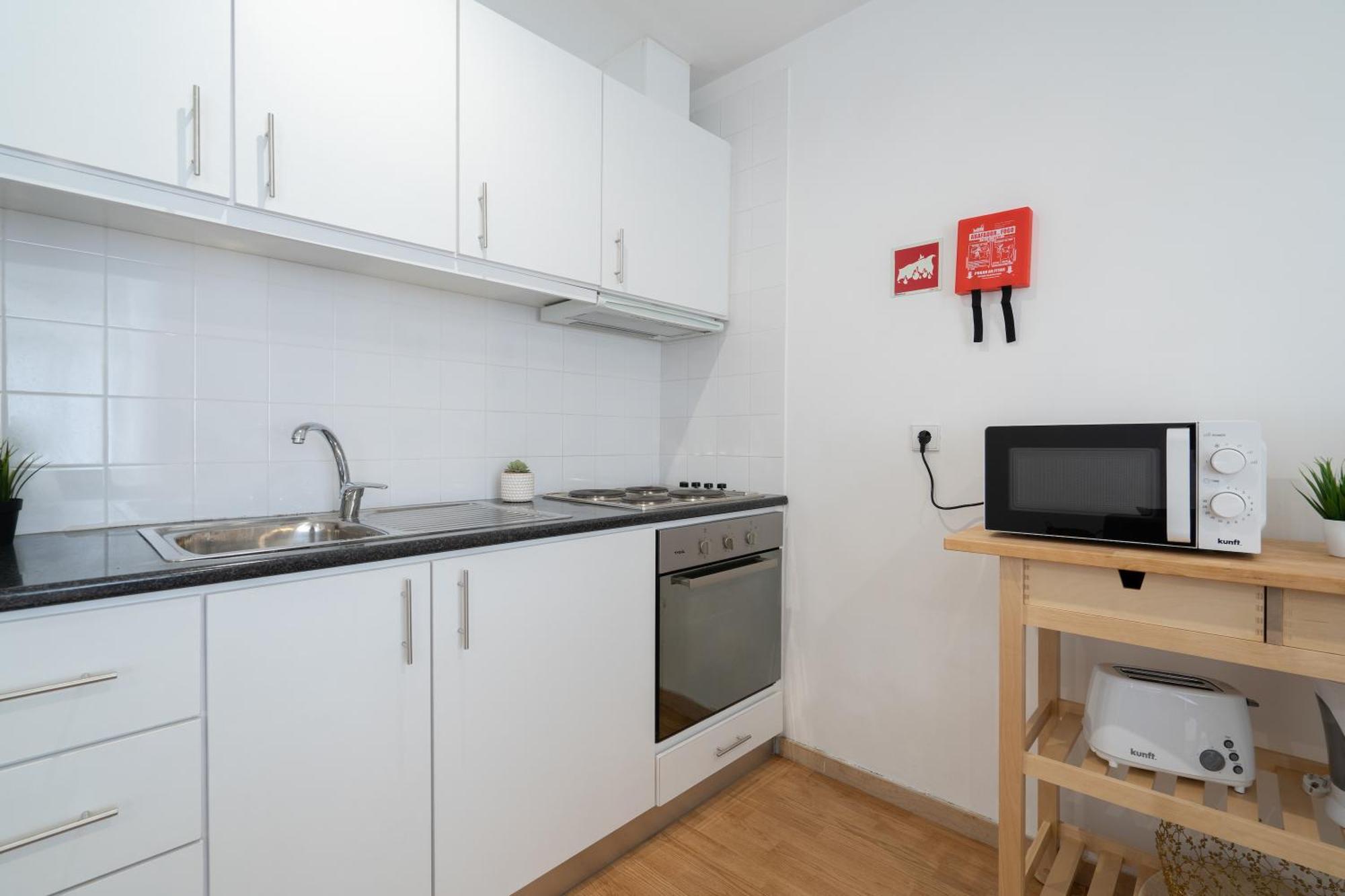 Host Wise - Colorful Fresh Flats - Batalha Apartment ปอร์โต ภายนอก รูปภาพ