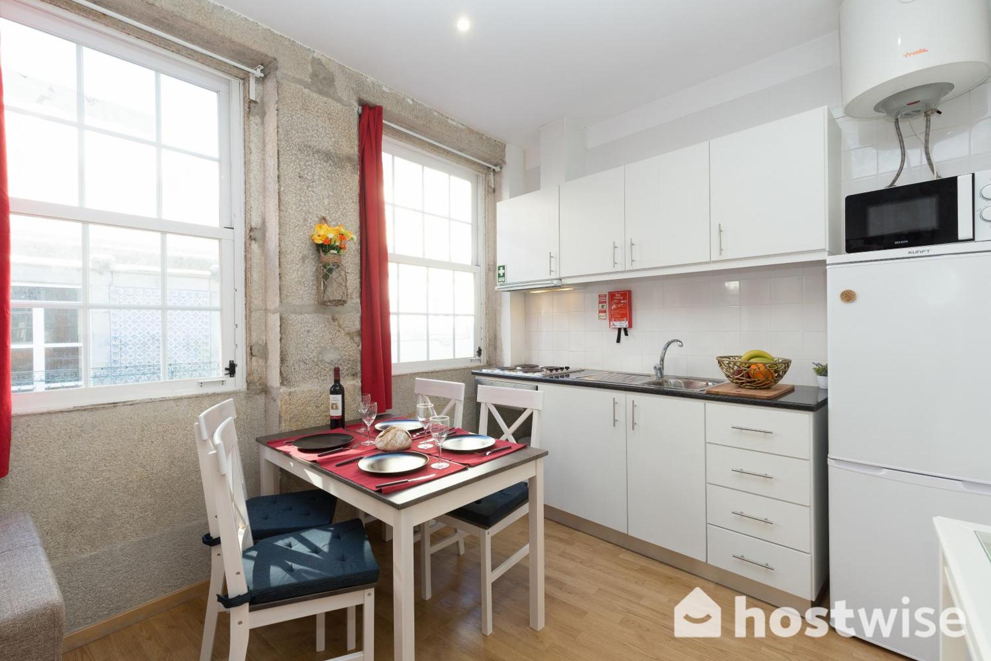 Host Wise - Colorful Fresh Flats - Batalha Apartment ปอร์โต ภายนอก รูปภาพ