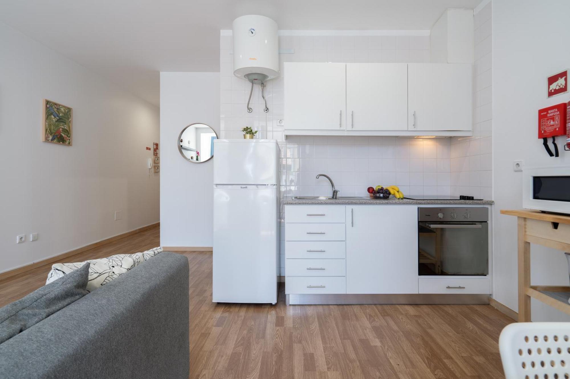 Host Wise - Colorful Fresh Flats - Batalha Apartment ปอร์โต ภายนอก รูปภาพ