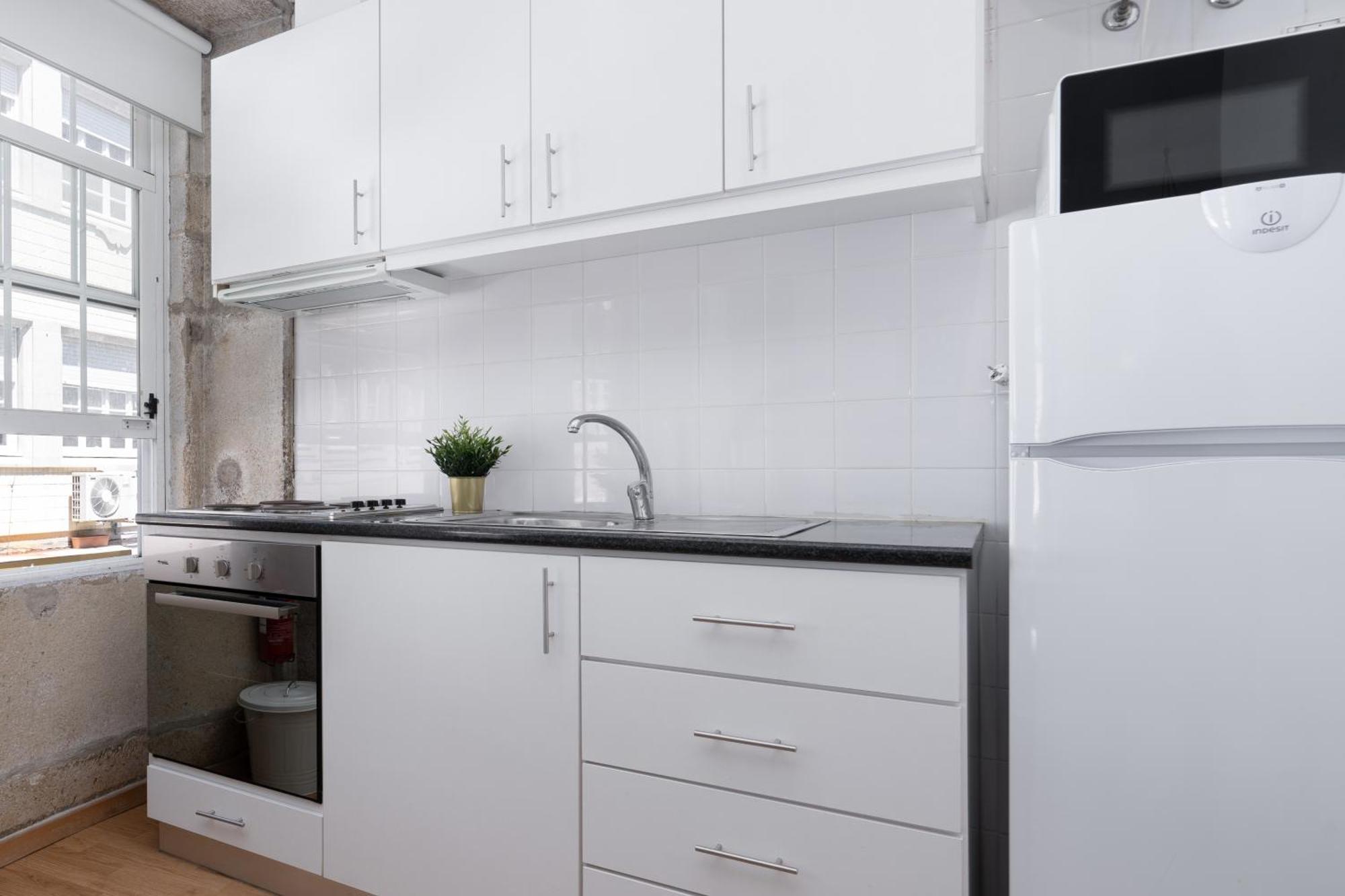 Host Wise - Colorful Fresh Flats - Batalha Apartment ปอร์โต ห้อง รูปภาพ
